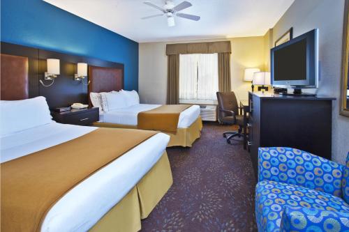 holiday inn express mackinaw city by ihg