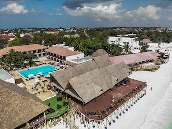 amaan beach bungalows