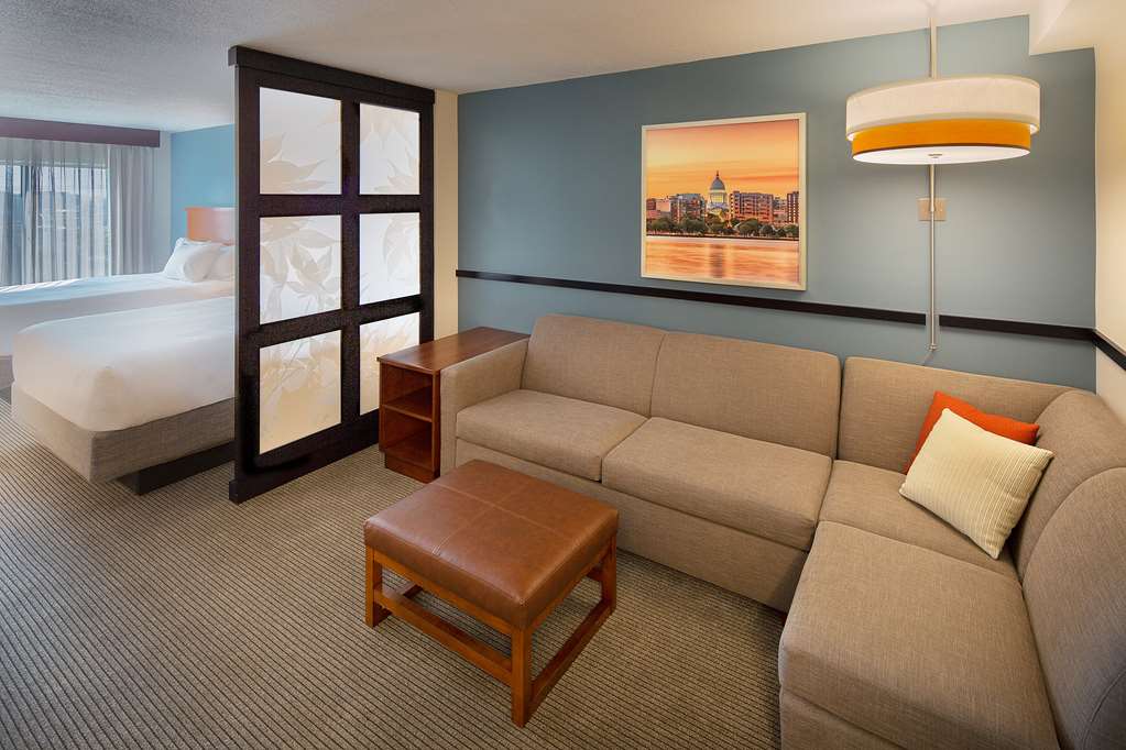 hyatt place madison downtown