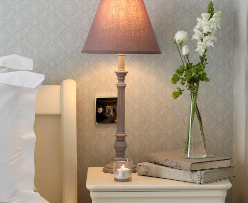 Conyngham Arms Hotel,Main Street,3 star