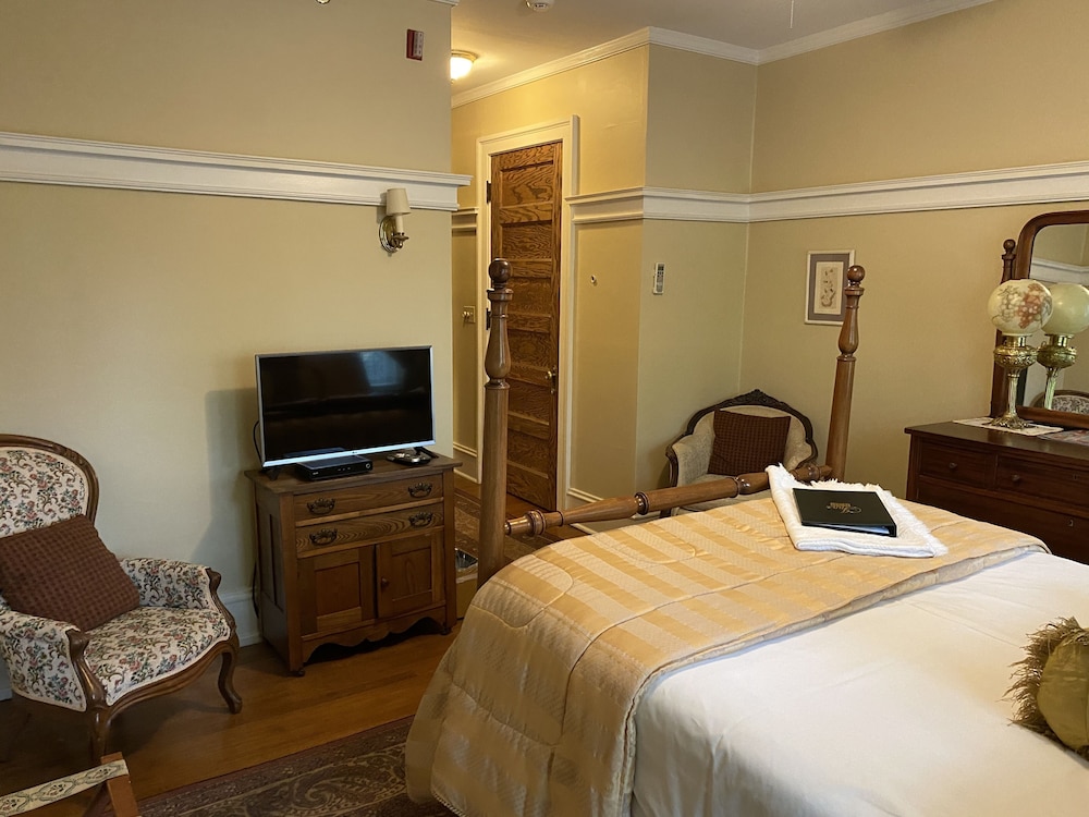 inn at 835 boutique hotel