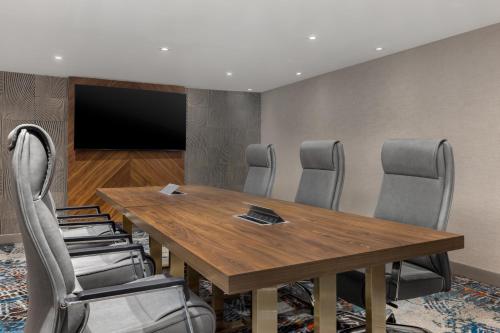 doubletree by hilton kingston