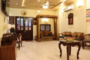 Satshree Kothi,Dandupur,3 star