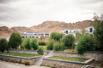 angkasa ladakh resort