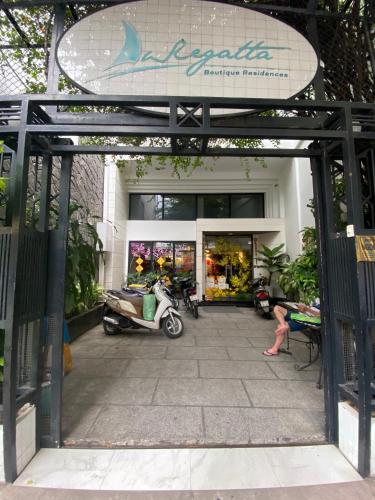 la regatta boutique residences