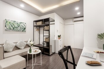 la regatta boutique residences