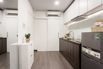 la regatta boutique residences