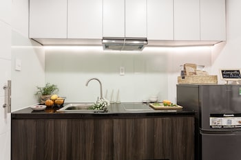 la regatta boutique residences