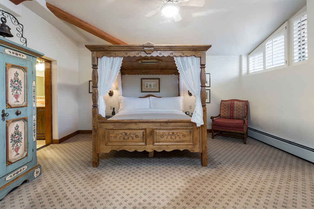 goldener hirsch auberge resorts collection