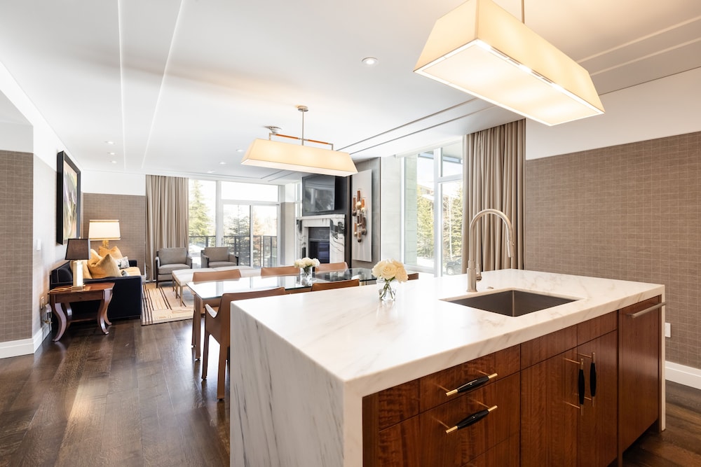 goldener hirsch auberge resorts collection