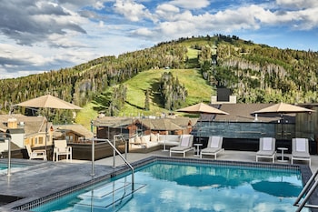 goldener hirsch auberge resorts collection