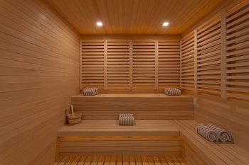 goldener hirsch auberge resorts collection