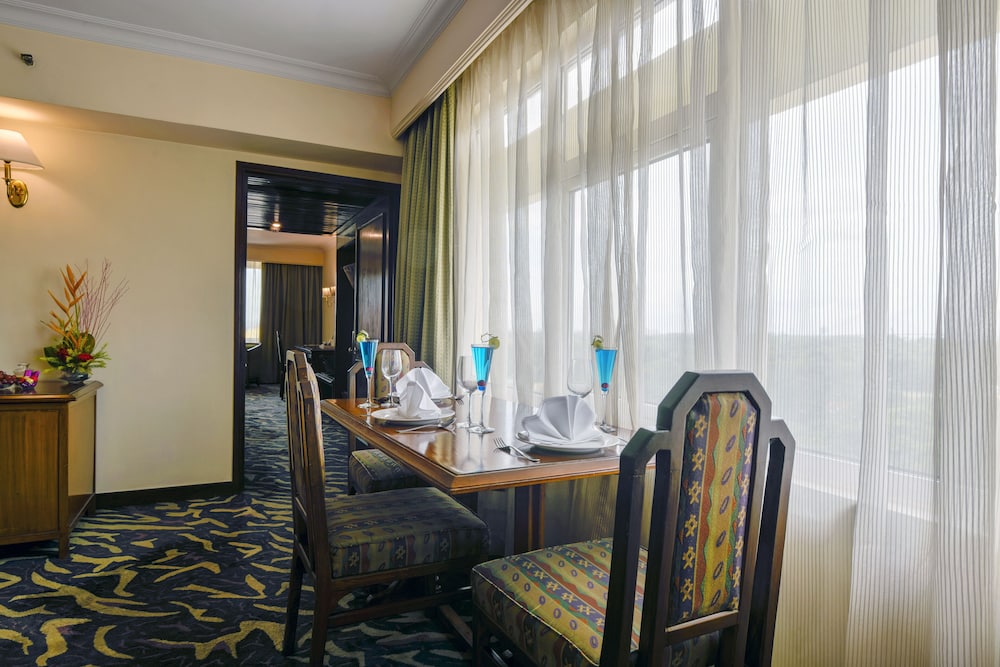 peerless hotel kolkata