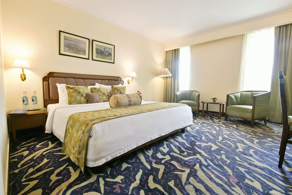 peerless hotel kolkata