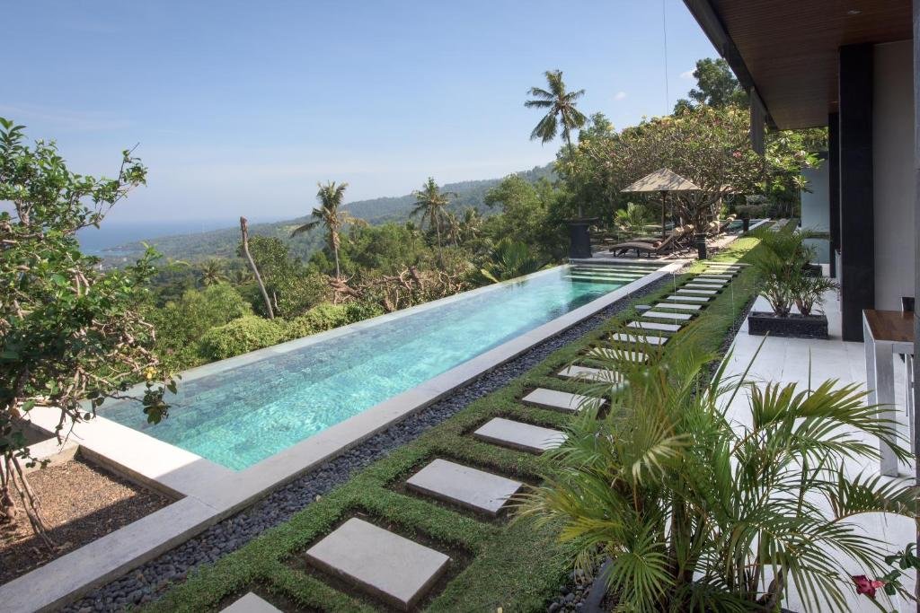 The Puncak,Kecamatan Gunungsari>>Batu Layar,4 star