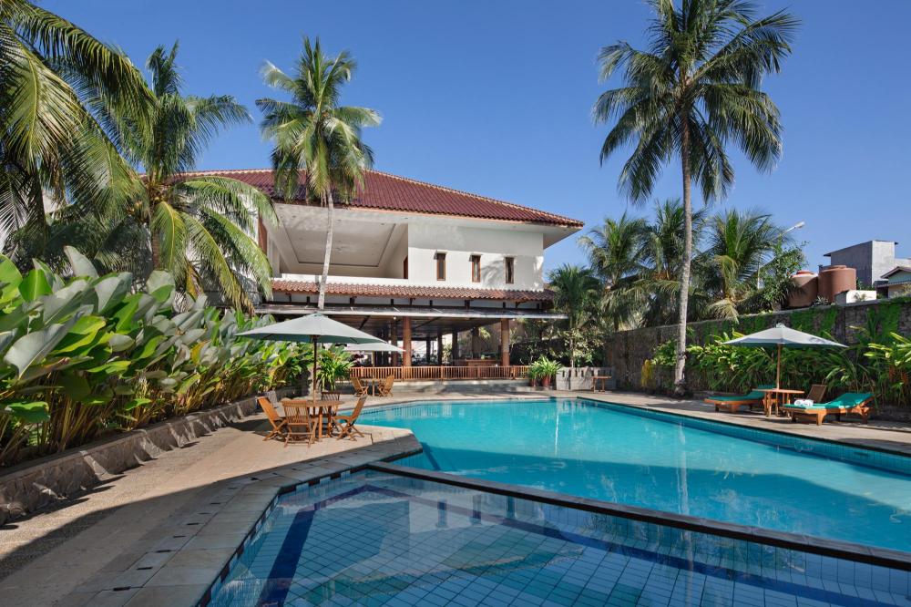 sunrise beach hotel pangandaran