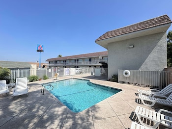 motel 6 ontario ca airport