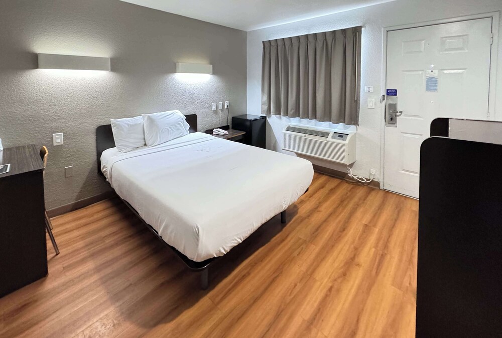 motel 6 ontario ca airport