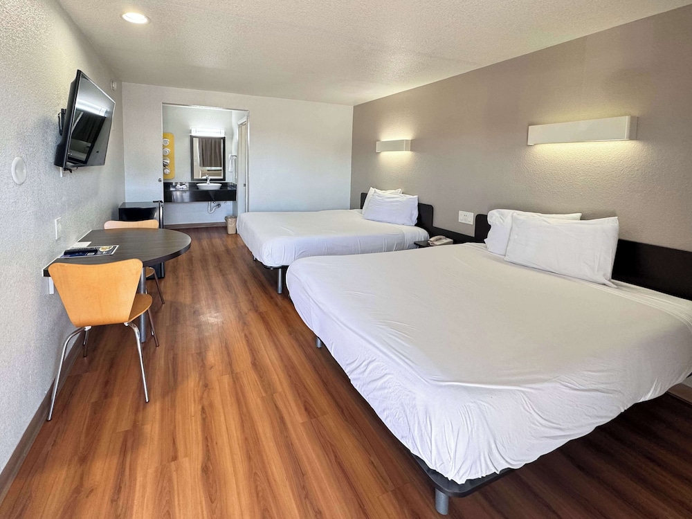 motel 6 ontario ca airport