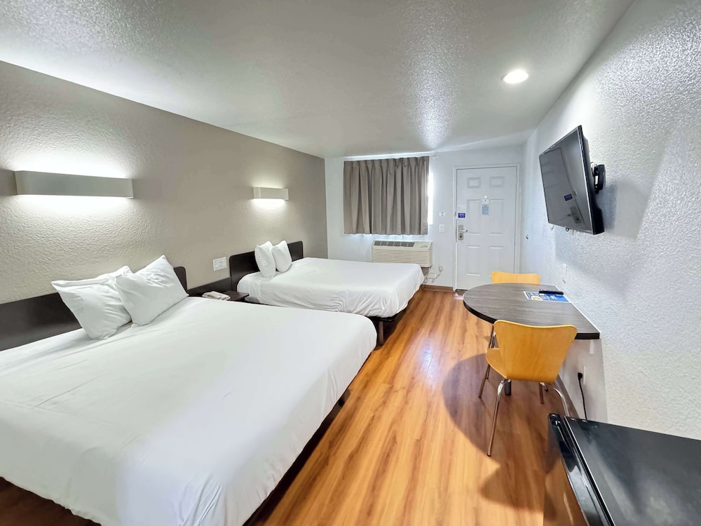 motel 6 ontario ca airport