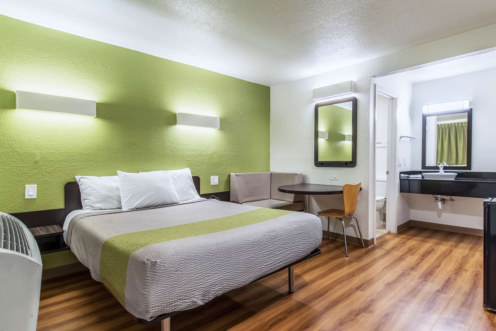 motel 6 ontario ca airport