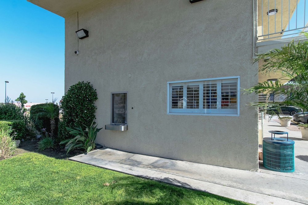 motel 6 ontario ca airport