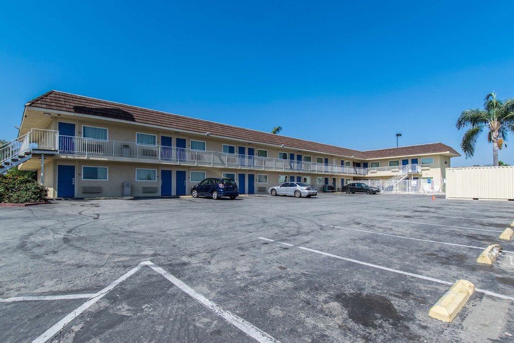 motel 6 ontario ca airport