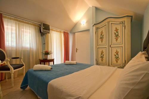 elena hotel