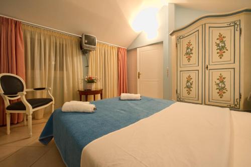 elena hotel