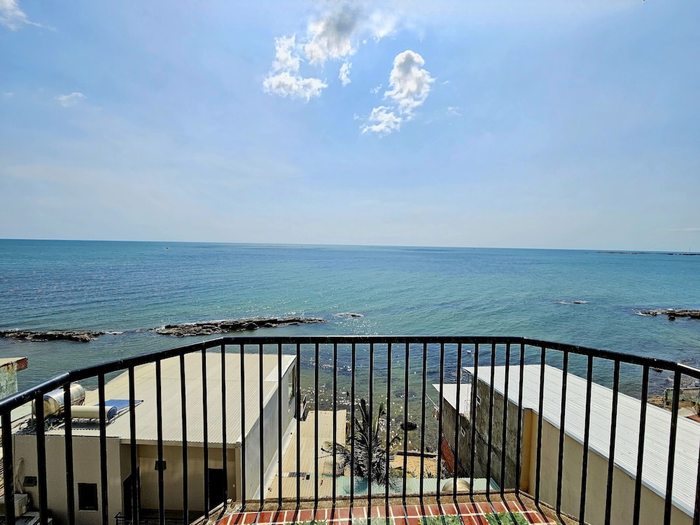 venus hotel massage and sky bar