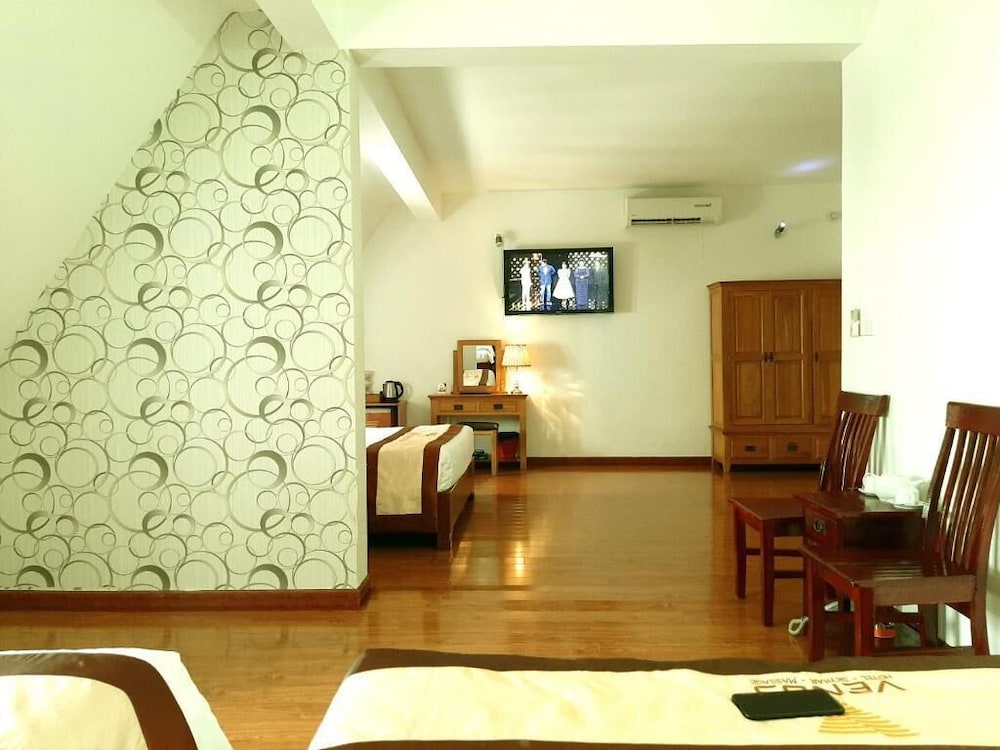 venus hotel massage and sky bar