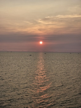 venus hotel massage and sky bar