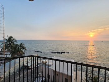 venus hotel massage and sky bar