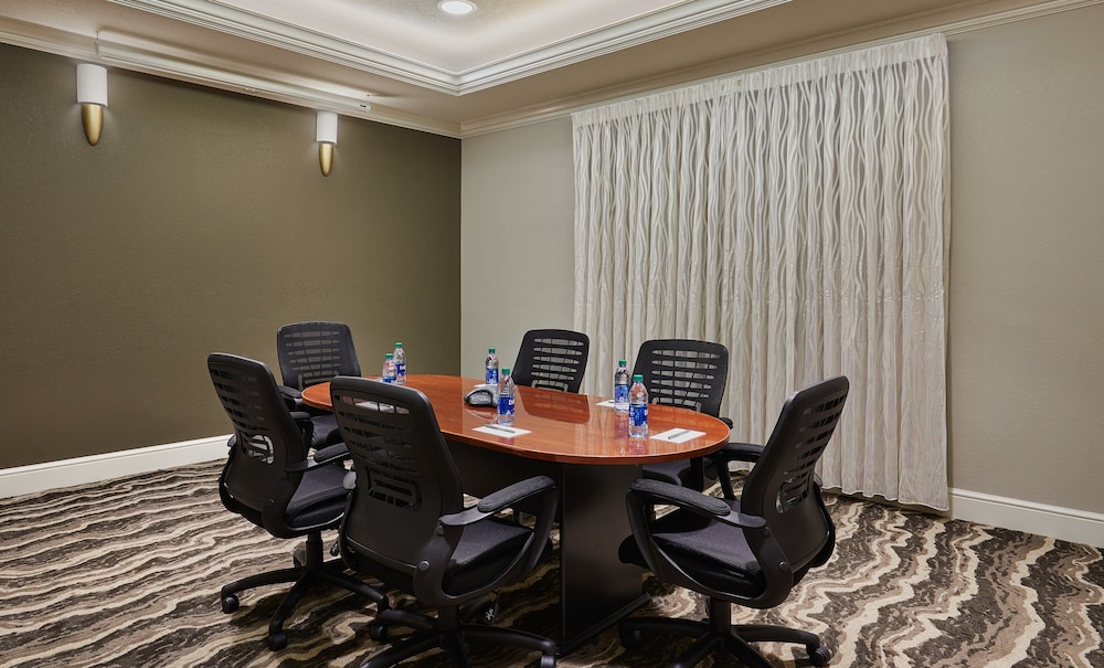 staybridge suites orlando airport south by ihg