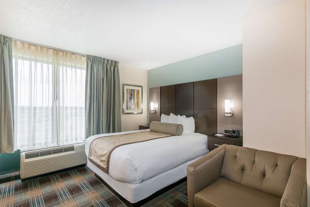 wingate by wyndham orlando international airport
