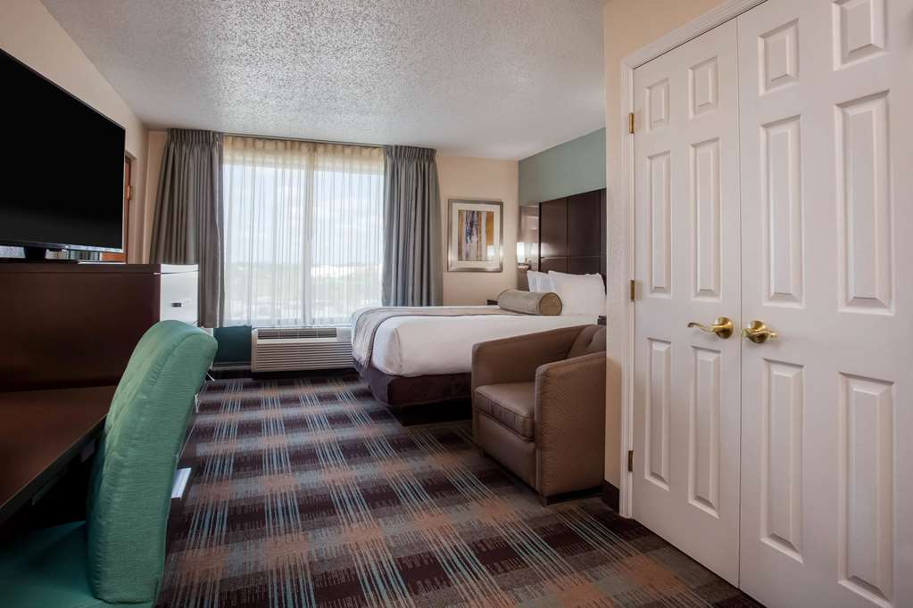 wingate by wyndham orlando international airport