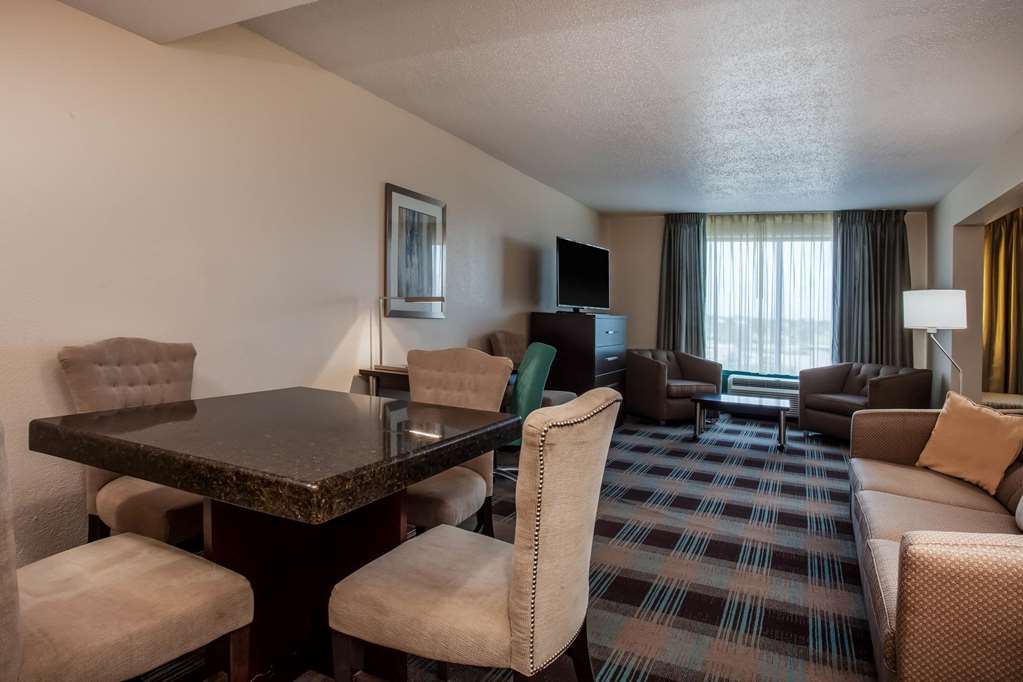 wingate by wyndham orlando international airport