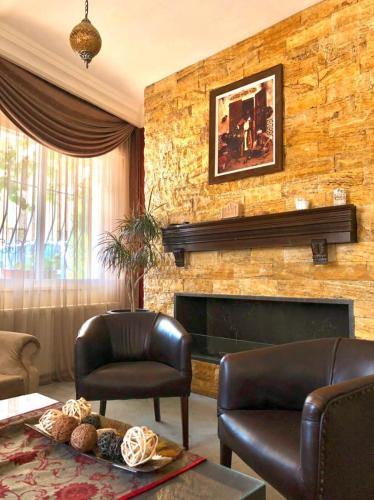 Mariam Hotel,Madaba>>Amman,2 star