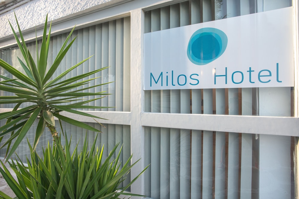 milos hotel