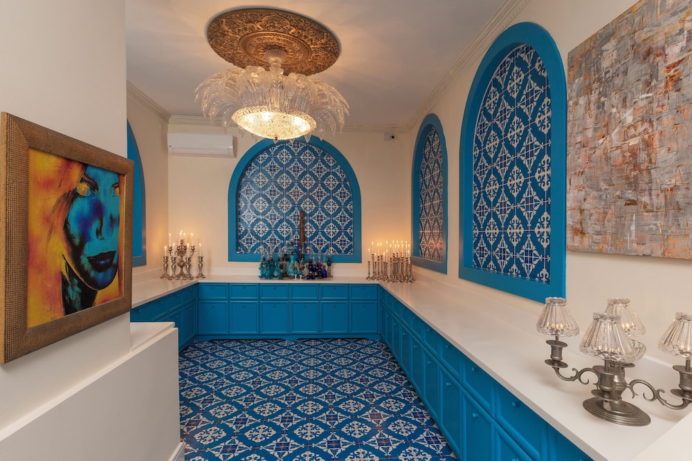 sabrinas haus adults only