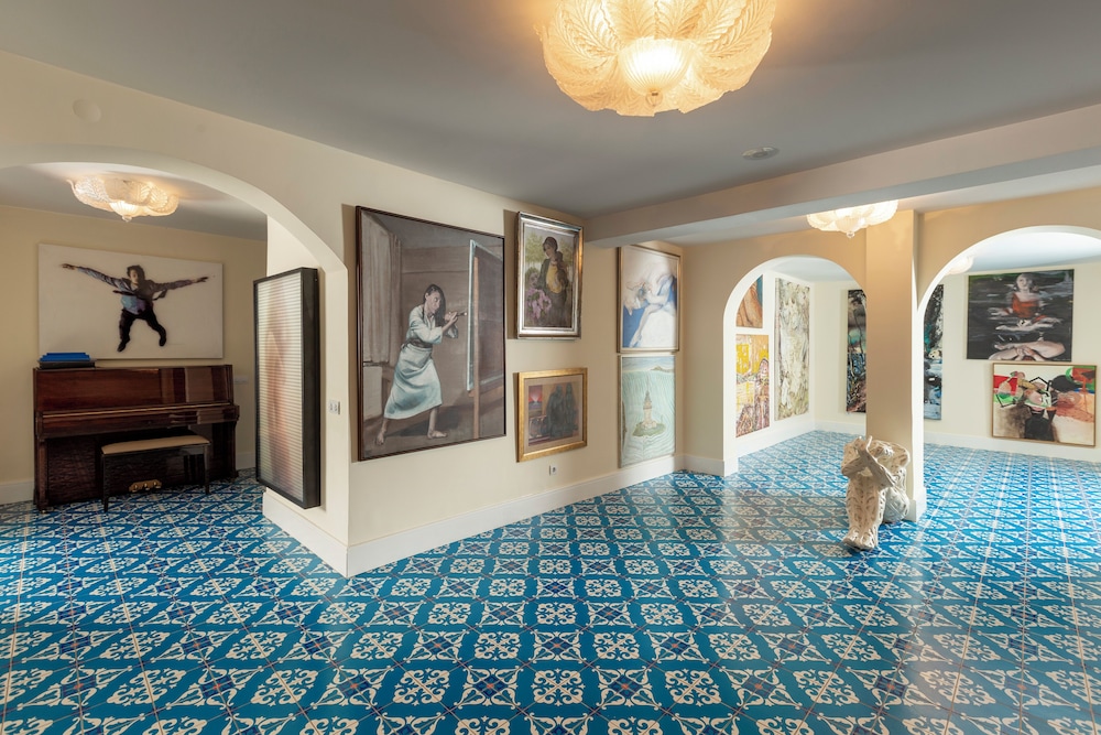 sabrinas haus adults only