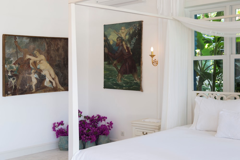 sabrinas haus adults only