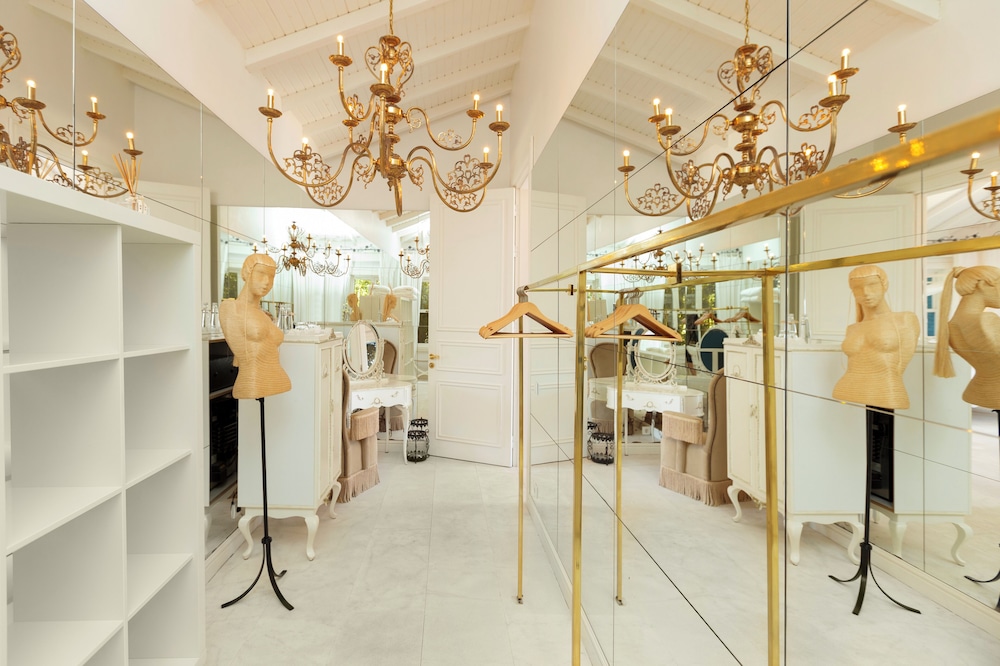 sabrinas haus adults only