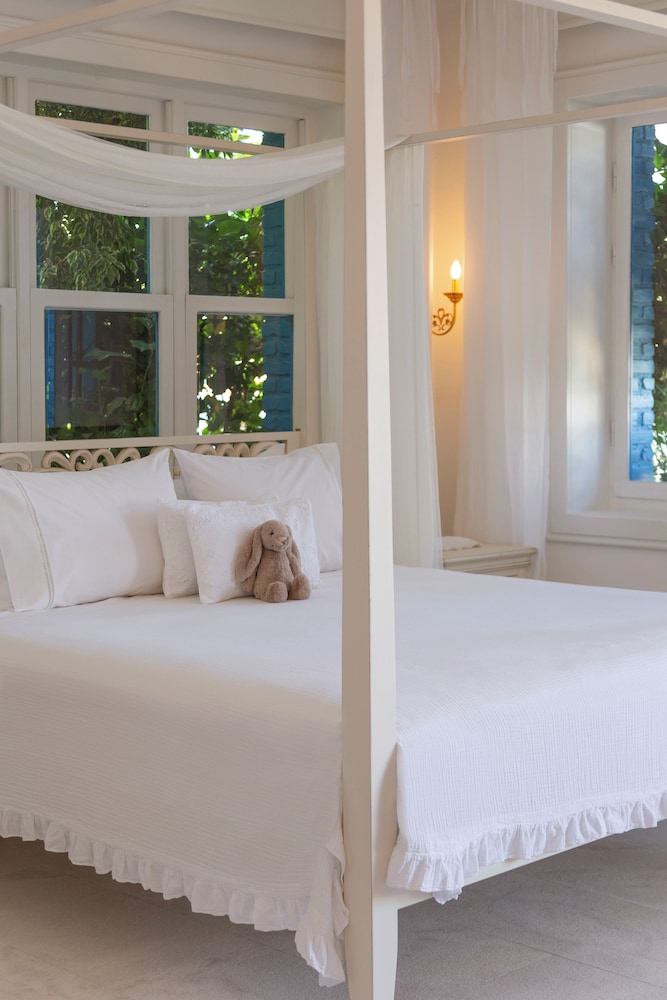 sabrinas haus adults only