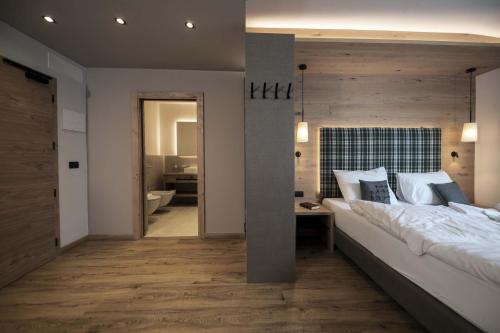 hotel ariston