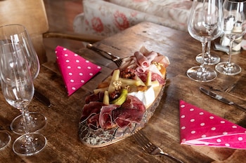 hotel zeit and traum