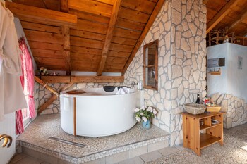 hotel zeit and traum