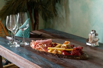 hotel zeit and traum