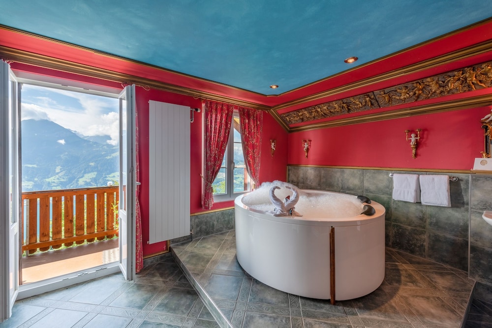 hotel zeit and traum