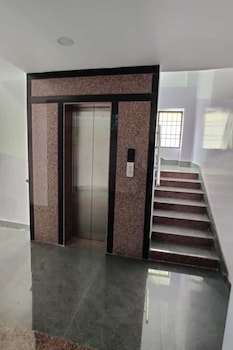 I Cloud-Elite Suites,,3 star